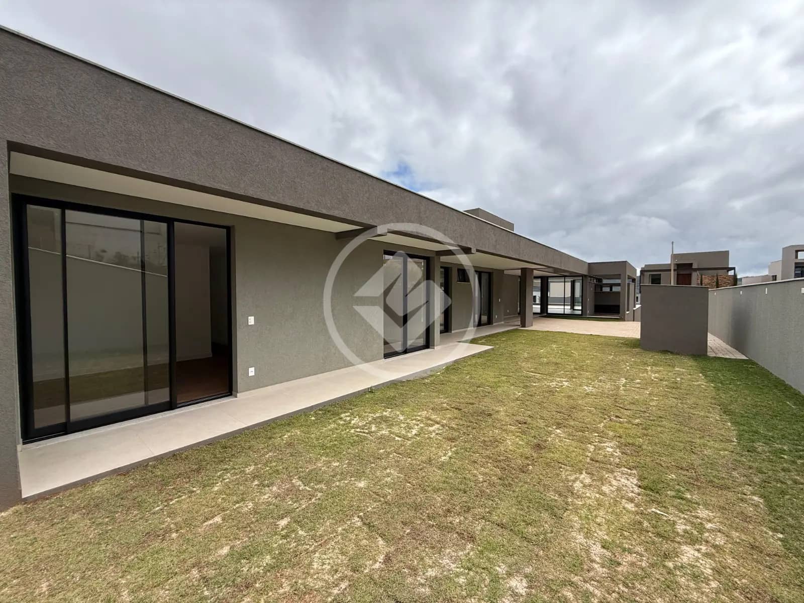 Casa em Condomínio à Venda — foto 2