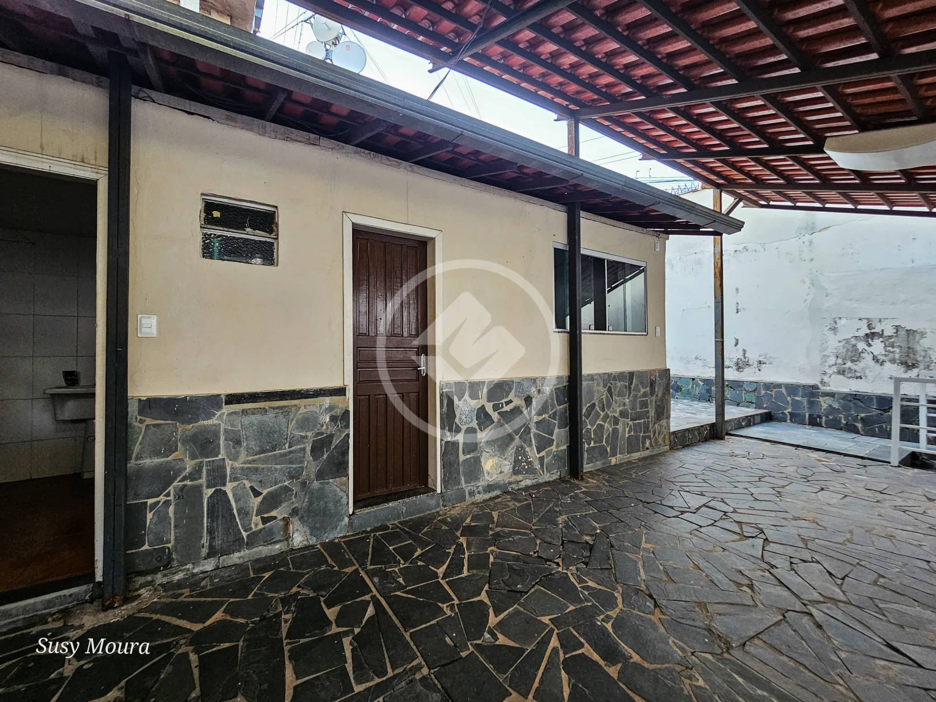Casa com 4 quartos (2 suítes) e 270 m² à venda na Floresta, Belo Horizonte — foto 3