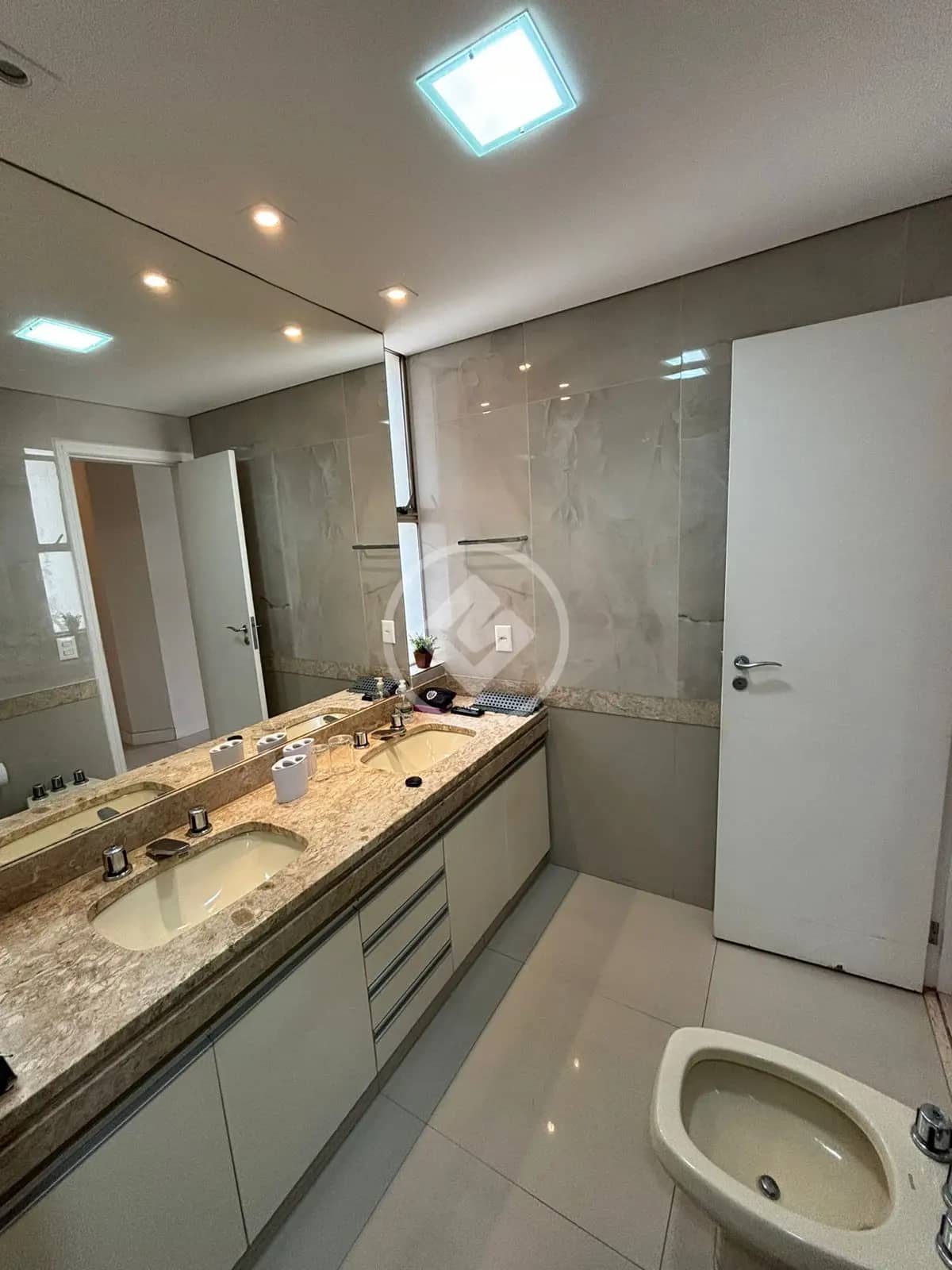 Apartamento com 4 quartos e 195 m² à venda no Lourdes, Belo Horizonte — foto 5