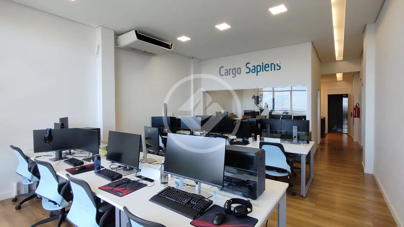 Sala comercial com 75,76m² com 2 vagas,  à venda no Estoril — foto 2