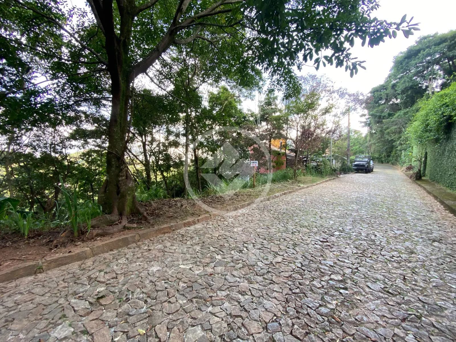 Lote em condomínio a venda — foto principal