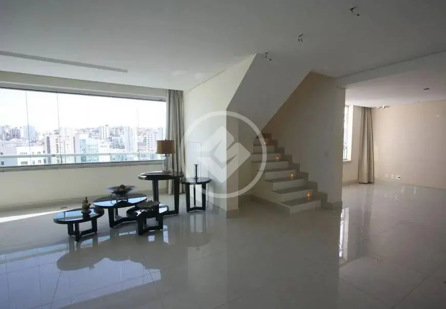 Cobertura com 4 quartos (3 suítes) e 326 m² à venda no Sion, Belo Horizonte — Sion, Belo Horizonte