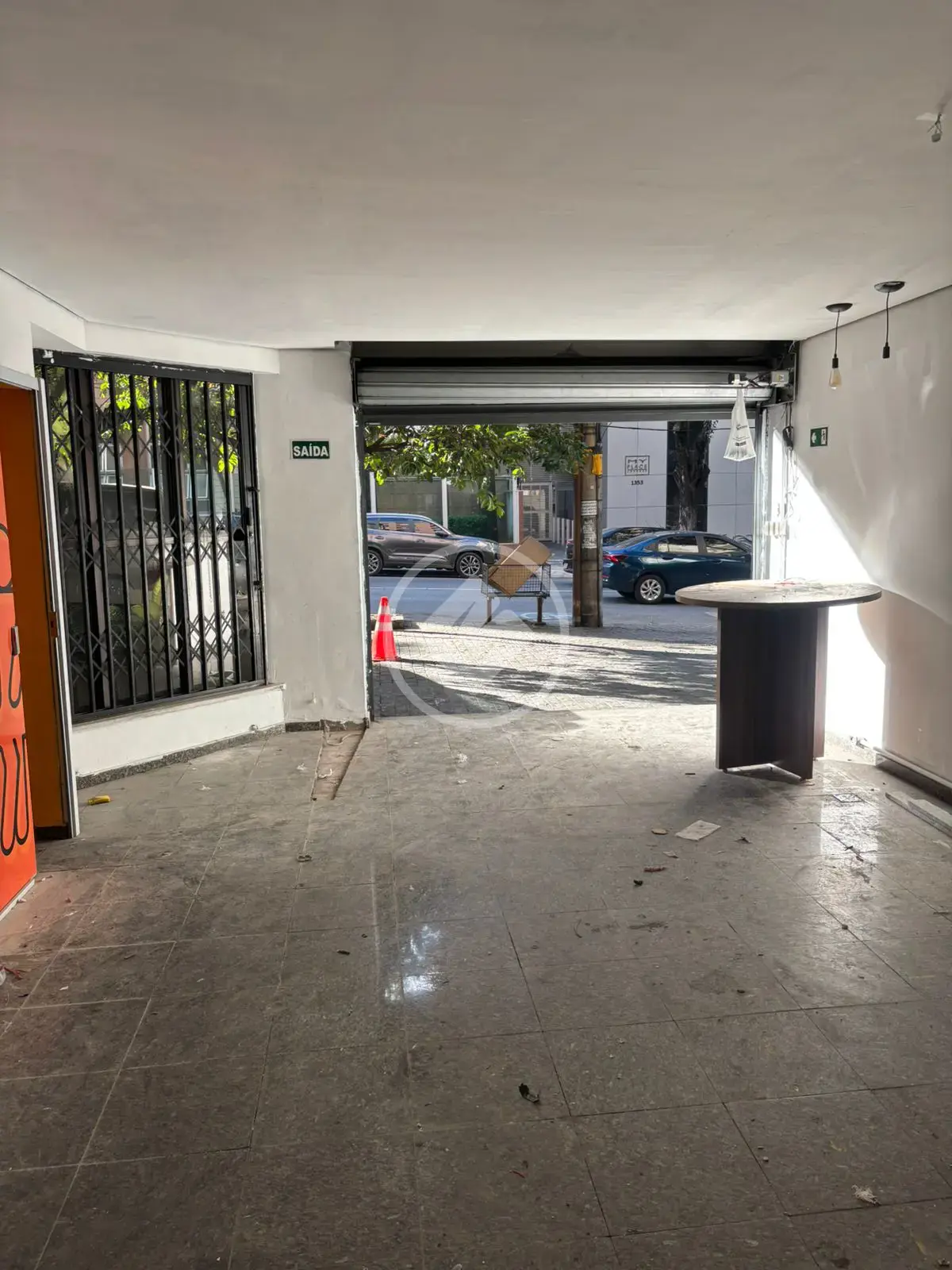 Sala comercial à venda — Lourdes, Belo Horizonte