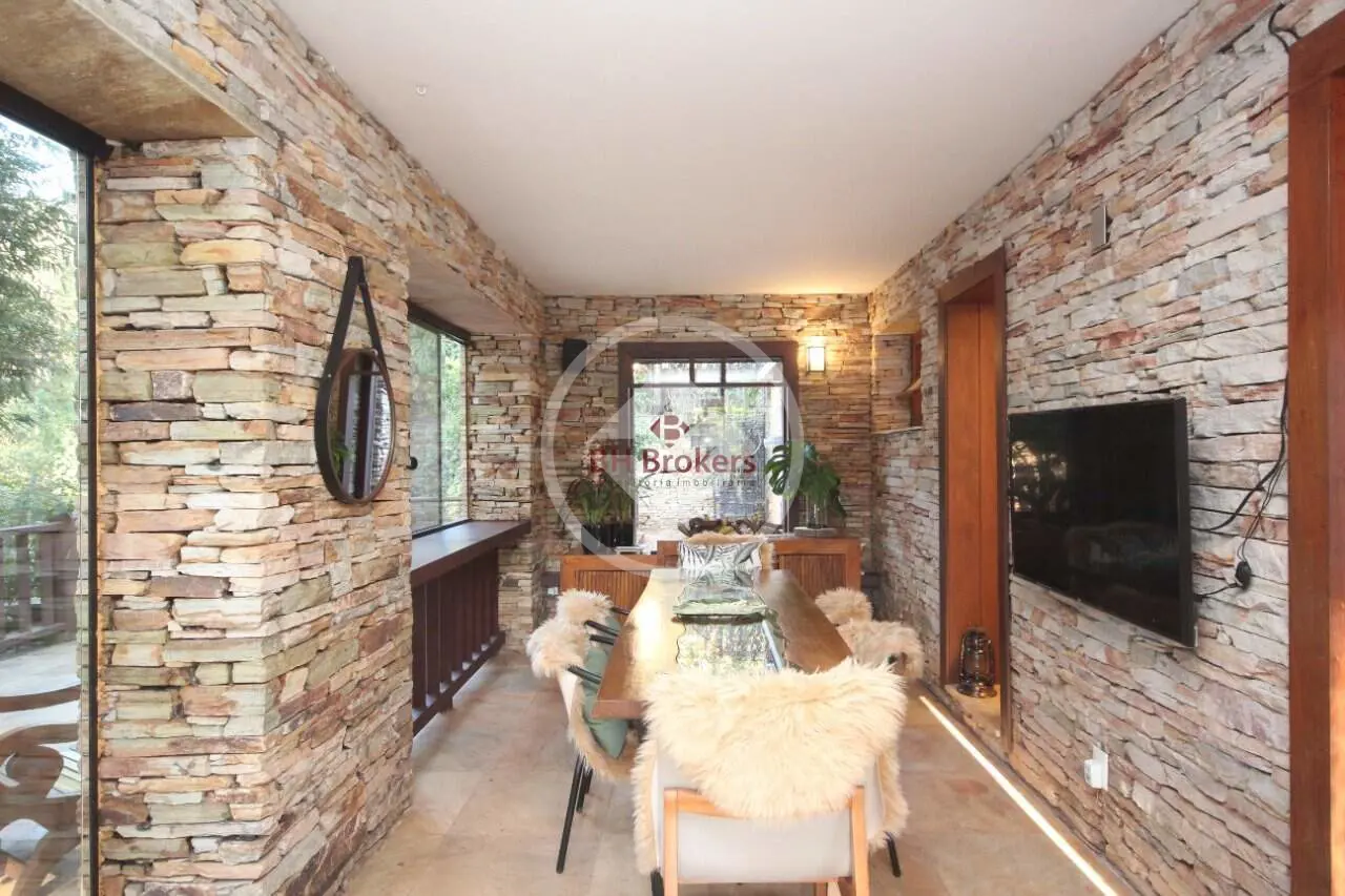 Casa em condomínio com 5 quartos (4 suítes) e 420 m² à venda no Bosque da Ribeira, Nova Lima — Bosque da Ribeira, Nova Lima