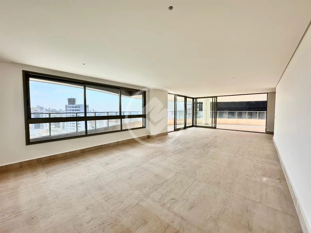 Apartamento com 4 suítes e 324 m² à venda no Santa Lúcia, Belo Horizonte — Santa Lúcia, Belo Horizonte