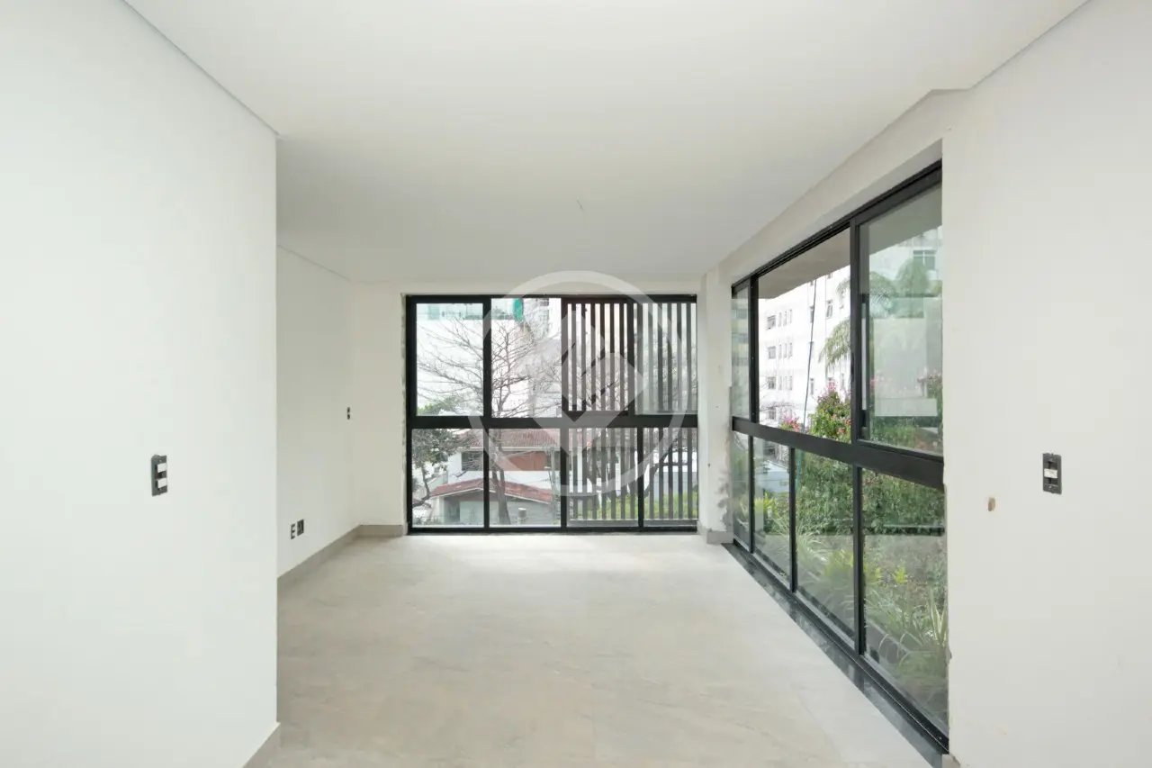 Apartamento com 3 suítes e 100 m² à venda no Lourdes, Belo Horizonte — Lourdes, Belo Horizonte