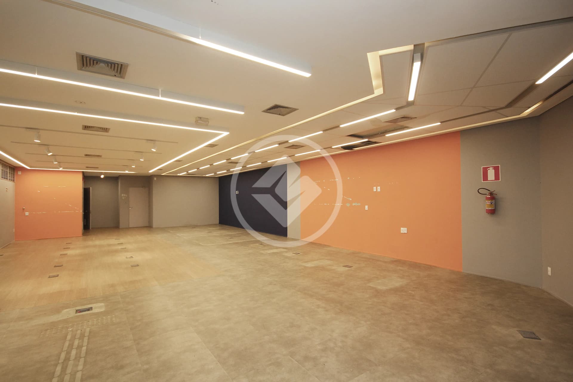 Loja com 342 m² à venda no Santo Antônio, Belo Horizonte — Santo Antônio, Belo Horizonte