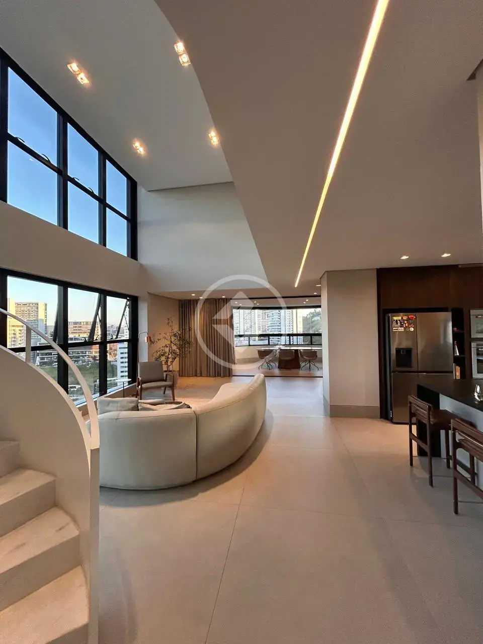 Apartamento duplex com 4 suítes e 230 m² à venda no Vale do Sereno, Nova Lima — Vale do Sereno, Nova Lima